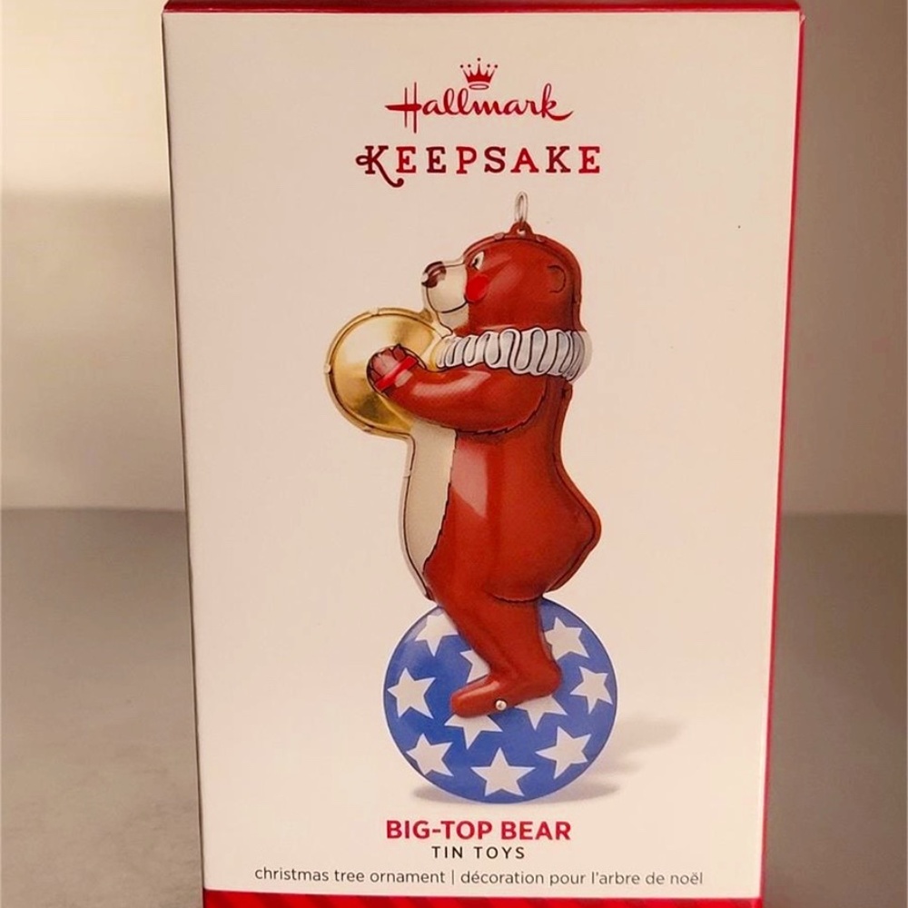 Hallmark Keepsake Christmas Ornament